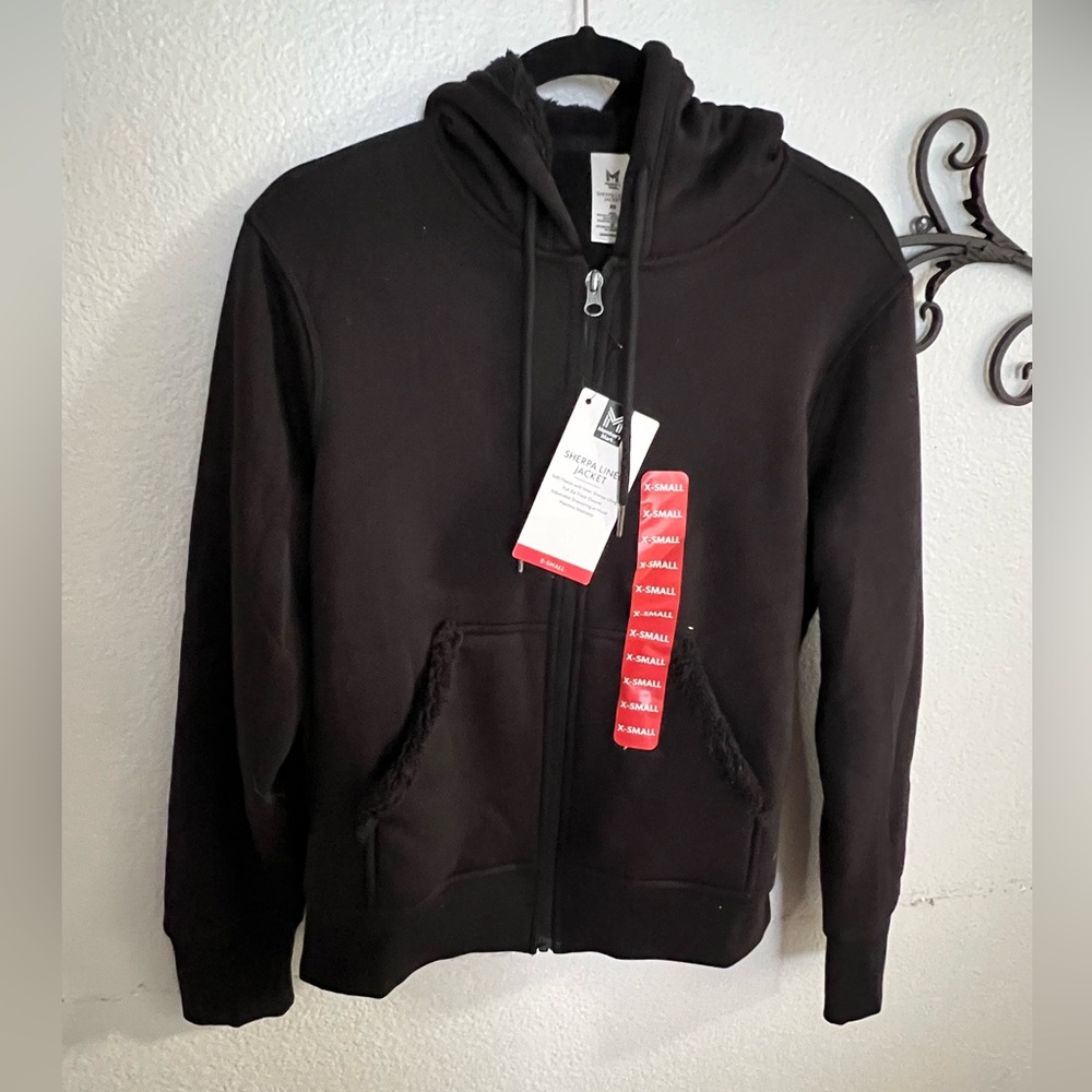 Cozy Black Sherpa-Lined Hoodie